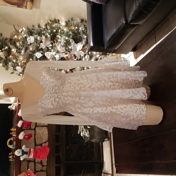 NWOT Beautiful Leotart - Picture 3 of 16